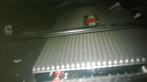 ขายคับขายเครื่องเสียงมาสด้าBT50proแคบ มีพาเวอร 3ตัว มีปรีให้ ชุดสายไฟครบ 30000บาทคับ โทร 0845270148 บอล