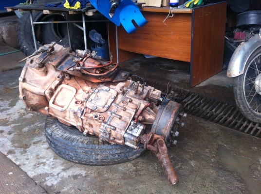 ขายเกีย์ ZF  สภาพพร้อมยกใส่ ได้เลยครับ