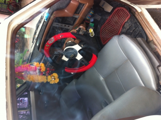 ขายช้างเหยีบ