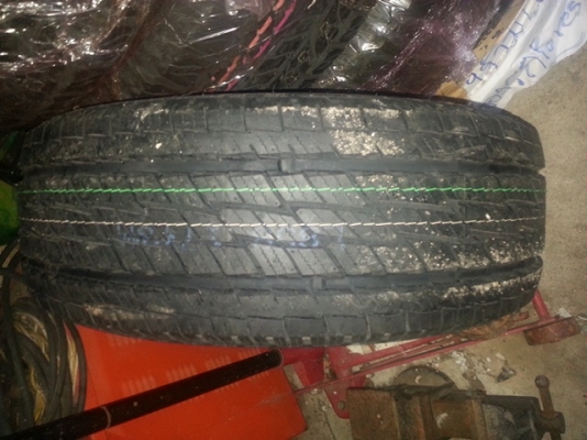 ยาง 235/55/18 ปี13 ยกชุด 5 เส้น ลดให้แล้วเหลือ 12,000 มารับเองนะครับ