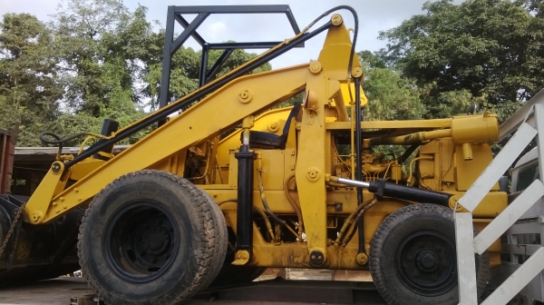 ขายรถตัก komatsu SD 20-4
