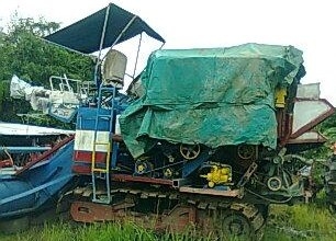 ขายด่วน รถเกี่ยวข้าวไทยเส็งยนต์ รุ่นมดตะนอย ขายคู่กันกับรถหางปลาสิบล้อเพลาเดียว ISUZU TX 185 HP HO7C วางหัวเก๋งของ F17 ลงเล่มครบถูกต้องแล้ว รถเกี่ยวเครื่องยนต์ 185 HP เทอร์โบ HINO HO7C TURBO อุ้ม 2.5 ตัน ปั๊มไดกิ้นเบอร์ 23 ขายด่วน รถเกี่ยวข้าวไทยเส็งยนต์ รุ่นมดตะนอย ขายคู่กันกับรถหางปลาสิบล้อเพลาเดียว ISUZU TX 185 HP HO7C วางหัวเก๋งของ F17 ลงเล่มครบถูกต้องแล้ว รถเกี่ยวเครื่องยนต์ 185 HP เทอร์โบ HINO HO7C TURBO อุ้ม 2.5 ตัน ปั๊มไดกิ้นเบอร์ 23