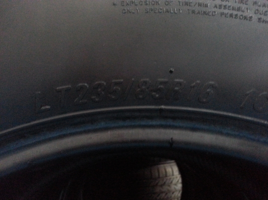 Mud 235/85/16 ปี10 ดอกสวยไม่บั้งไม่บวม