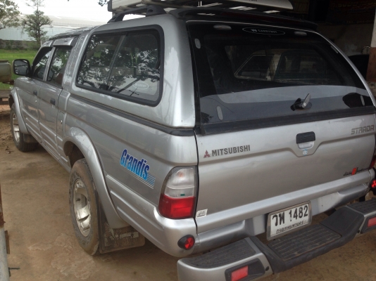 MITSUBISHI STRADA GRANDIS 4DR GLS 2.5 MT ปี 45 รถสวยบางเดิมๆดีทั้งคันพร้อมใช้งาน กระบะหลังคาแคร์รี่บอยครบพร้อม เครื่องแน่นแรงดี ภายในเก๋งคอนโซลสวยครบ ช่วงล่างแน่นเดิมๆดี ยางสภาพดีประมาณ 70\% พร้อมใช้งาน เอกสารทะเบียนครบพร้อมโอน ราคาต่อรองได้ครับ