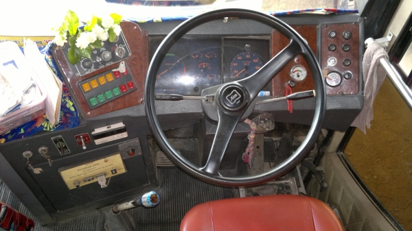 รถบัสกลาง 32 ที่นั่ง รถสวยพร้อมใช้