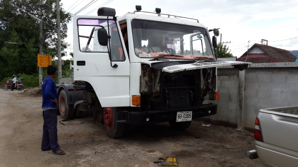 ขายรถหัวลาก VOLVO FL10 // 3 เพลา 318 แรงม้า + พร้อมหาง 2 เพลา