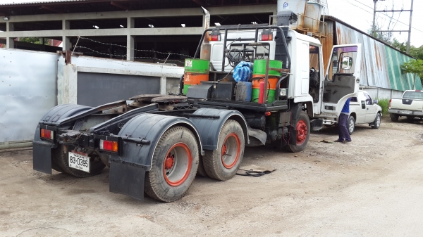 ขายรถหัวลาก VOLVO FL10 // 3 เพลา 318 แรงม้า + พร้อมหาง 2 เพลา