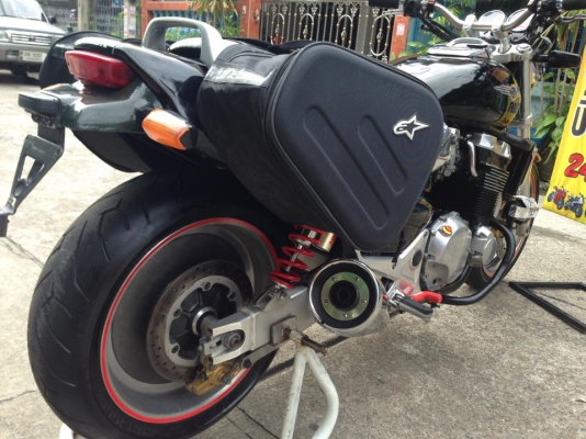 ต้ำพระราม2 ขายhonda x4 1300 cc รถแต่งมาจาก59bikeครับของแต่งทั้งคันสภาพนางฟ้า