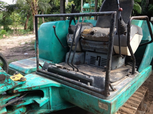 ขายรถขุด แมคโครเล็ก KOMATSU PC30-7 สภาพพร้อมใช้ราคาเบาๆ ขายรถขุด แมคโครเล็ก KOMATSU PC30-7 สภาพพร้อมใช้ราคาเบาๆ