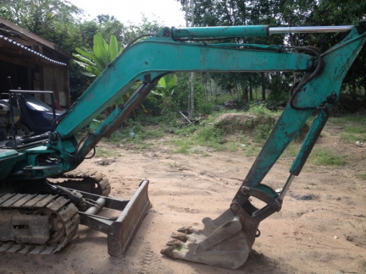 ขายรถขุด แมคโครเล็ก KOMATSU PC30-7 สภาพพร้อมใช้ราคาเบาๆ ขายรถขุด แมคโครเล็ก KOMATSU PC30-7 สภาพพร้อมใช้ราคาเบาๆ