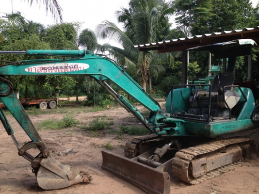 ขายรถขุด แมคโครเล็ก KOMATSU PC30-7 สภาพพร้อมใช้ราคาเบาๆ