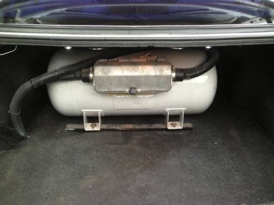 รถบ้านสามห่วงTOPไม่ใช่แท็กซี่เครื่องแน่ช่างล่างดีแก๊ส+น้ำมันแอร์เย็นใครมองหาอยู่ไม่ผิดหวังราคาต่อรองได้