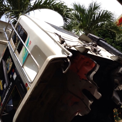 รถอีซูซุ 10 ล้อ รั่ว FVM 175 แรงม้า. สนใจติดต่อ 081 - 6079515