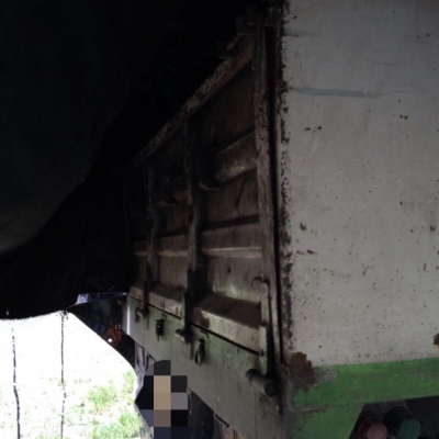 รถอีซูซุ 10 ล้อ รั่ว FVM 175 แรงม้า. สนใจติดต่อ 081 - 6079515