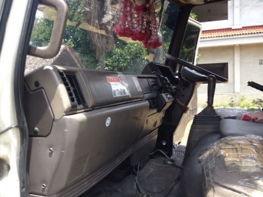 รถอีซูซุ 10 ล้อ รั่ว FVM 175 แรงม้า. สนใจติดต่อ 081 - 6079515