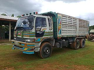 ขายรถบรรทุกสิบล้อดั๊มพ์ HINO 2K เครื่องเดิม 260 แรง 2 เพลาดั๊มพ์สหกิจคอกเกษตร มีลำโพงลาก ปี 39
