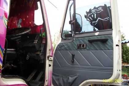 ขายหัวรถบรรทุก (ยังไม่ได้ยกลง) โทร 086-0748399 คุณหนุ่ม ขายหัวรถบรรทุก (ยังไม่ได้ยกลง) โทร 086-0748399 คุณหนุ่ม