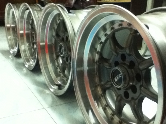 ขายล้อ xxr002 ขอบ15 กว้าง8 ออฟ0 ไม่เคยซ่อม ไม่คด ไม่ดุ้งครับ