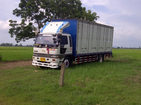 ขายรถหกล้อ ตู้ 10 บาน ไม่มีเสากลาง ยาว 7.3 เมตร  Hino รุ่น FF3H ปี 2539
