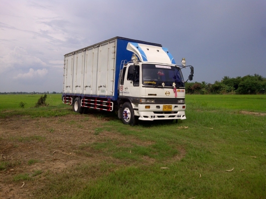 ขายรถหกล้อ ตู้ 10 บาน ไม่มีเสากลาง ยาว 7.3 เมตร  Hino รุ่น FF3H ปี 2539