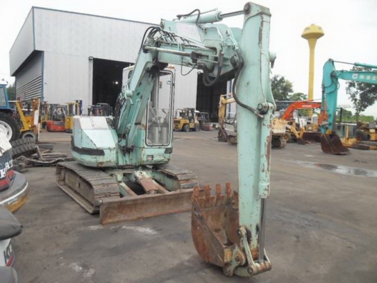 รถขุด  KOBELCO SK50UR บูมอาร์มสไลท์ ใบมีดดัน คอนโทรลน้ำมัน เครื่องดี