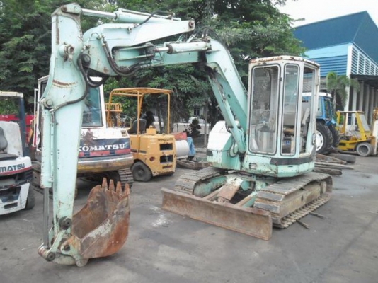 รถขุด  KOBELCO SK50UR บูมอาร์มสไลท์ ใบมีดดัน คอนโทรลน้ำมัน เครื่องดี