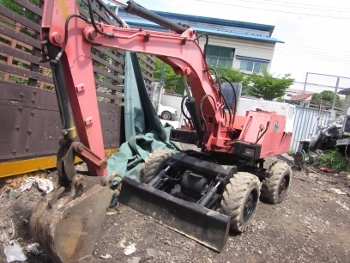 ขาย - รถขุด ล้อยาง สภาพดี KUBOTA: KH12FD มือสองนำเข้าจากญี่ปุ่น พร้อมใช้งาน ยางสมบูรณ์