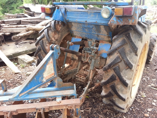 คูโบต้า L3202 4 WD 2 เพลา ผาน 6  เดิมๆเครื่องไม่ดี หลวม ขายตามสภาพถูกๆ