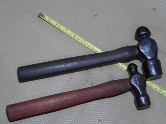 ค้อนตุ้มเก่าๆ หรือค้อนทุบ ครับ