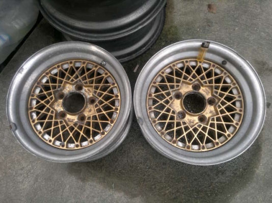 ---- ขาย ---- ล้อ 1 คู่.......2500