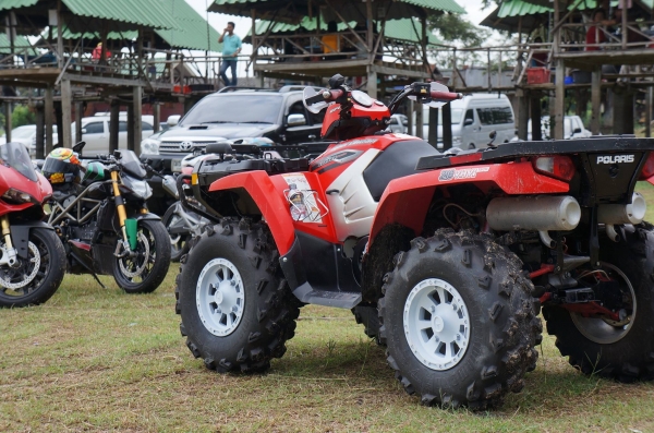 ATV Polaris 800 EFI. Sportsman