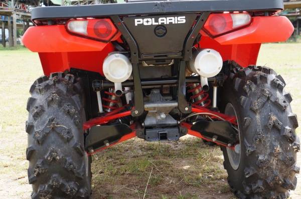 Polaris ขับเคลื่อนสี่ล้อ มีวินซ์ สภาพพร้อมใช้
