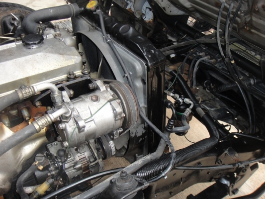 คันที่2. ขาย ISUZU NPR 120 แรง 5 เมตร ห้างแท้ จดปี40 คันที่2. ขาย ISUZU NPR 120 แรง 5 เมตร ห้างแท้ จดปี40