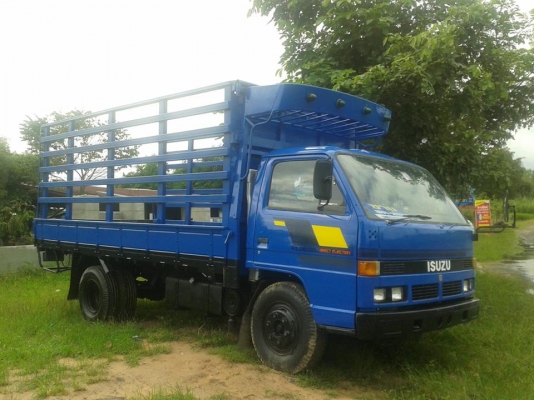 รถบรรทุกหกล้อisuzu 115 แท้ครับ รถสวย น็อต หน้า หลัง 6 รู รถบรรทุกหกล้อisuzu 115 แท้ครับ รถสวย น็อต หน้า หลัง 6 รู