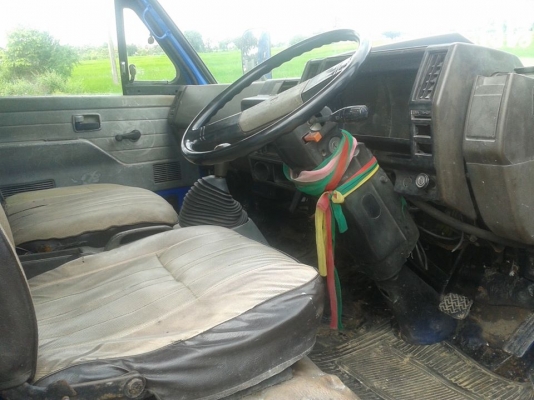 รถบรรทุกหกล้อisuzu 115 แท้ครับ รถสวย น็อต หน้า หลัง 6 รู รถบรรทุกหกล้อisuzu 115 แท้ครับ รถสวย น็อต หน้า หลัง 6 รู