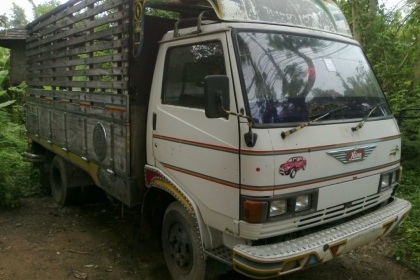 หกลัอ HINO ปี 35 รุ่น KM777 เครื่อง WO4D  รถห้างแท้ กระบะไม้มะค่า สภาพเดิมๆๆ ราคาต่อรองได้ 400,000