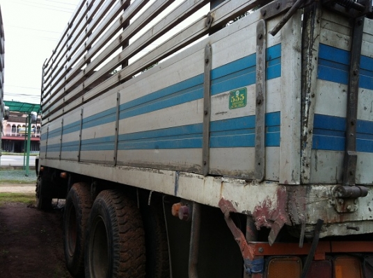 ขาย Rocky 10 ล้อ 1 เพลา กระบะอลูมิเนียมยาว 7 เมตร