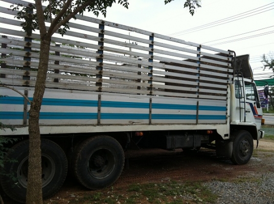 ขาย Rocky 10 ล้อ 1 เพลา กระบะอลูมิเนียมยาว 7 เมตร