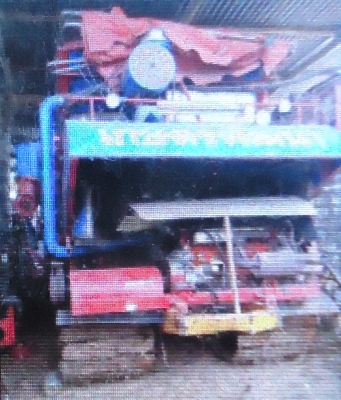 ขายรถเกี่ยวเกษตรพัฒนา รุ่นปลดหนี้ 10 HTเครื่อง isuzu 210 + เทเลอร์หัวยาว เครื่อง 195 แรงม้า