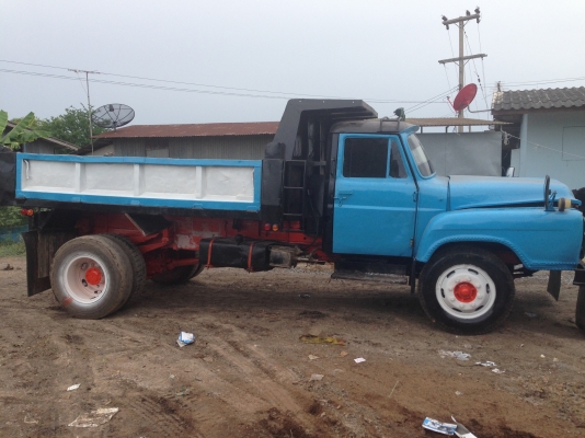 ขาย 6ล้อดั้ม พวงมาลัยพาวเวอร์เครื่องDA145 แรงช้าง เฟืองท้ายF หน้าF ยางดี6เส้น. ดั้ม10ตัน เครื่องเปลี่ยนแหวนใหม่ แตรดัง มีแตรลม ไฟติดทุกดวง หม้อน้ำใหม่ ครัชซีสวย สีทำใหม่ทั้งคัน เบาะใหม่. แบตใหม่สองลูก มีเล่มทะเบียนพร้อมภาษีไม่ขาด ระบบเบรคลมดูดปั้มล