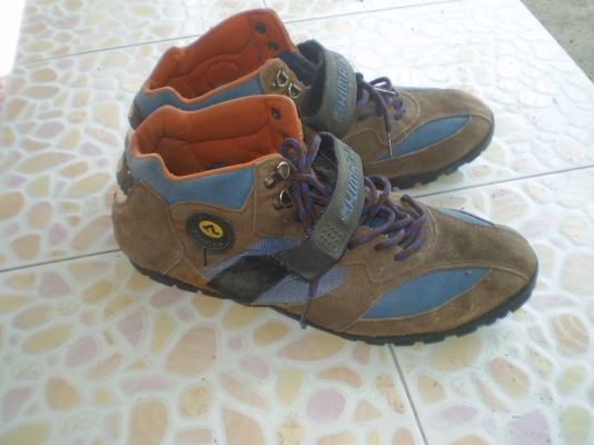 รองเท้าขี่เสือภูเขา