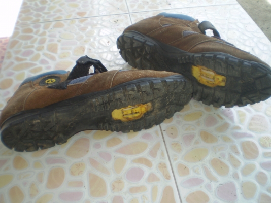 รองเท้าขี่เสือภูเขา