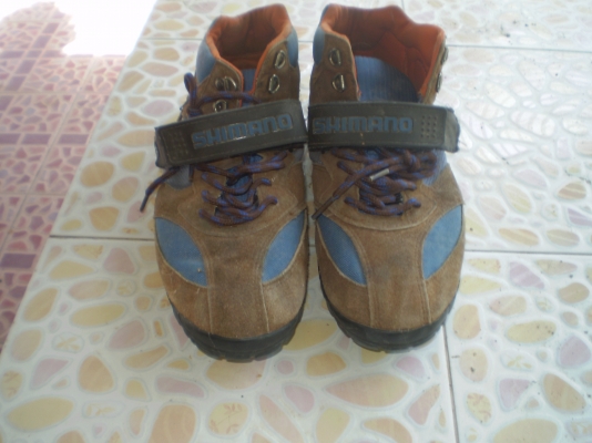 รองเท้าขี่เสือภูเขา