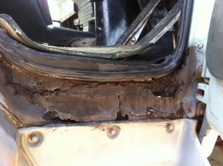 ขายเทเลอร์ ISUZU หัวร๊อคกี้ 1เพลา เครื่อง 210แรงม้า สภาพสวยพร้อมใช้ ติดต่อได้ที่คุณ อ๊อฟ พิจิตร 086-737-9991