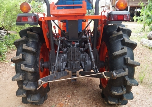 ขายรถไถ KUBOTA L3408 ระบบ 4 WD พร้อมใบมีดดันดินหน้า