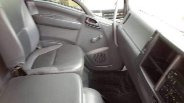 ISUZU FRR 210  แรง  รถบรรทุก 6 ล้อ กระบะไม่ดั๊ม