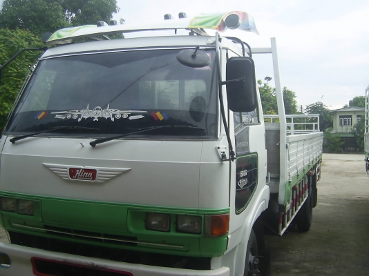 ต้องการขายด่วน รถบรรทุก 6 ล้อ HINO FC 168 แรงม้า เครื่องยนต์ EH 700