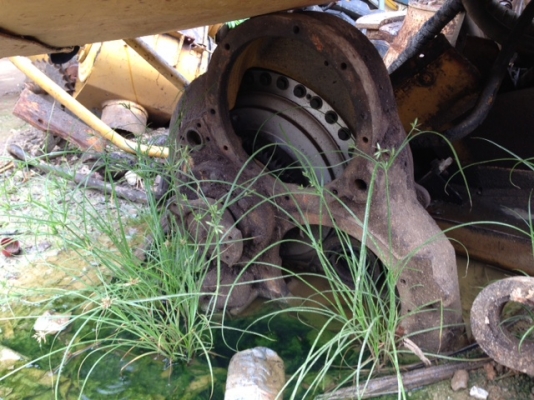 ้D5H คันนี้กำลังจะตัดเอาอะไหล่สนใจอะไหล่ชิ้นไหนโทรสั่งจองได้ครับ