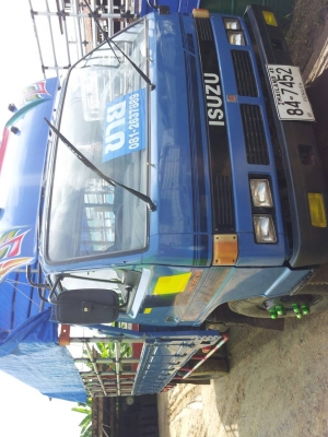 ขายรถหกล้อ.NPR.115.H.P.กะบะคาโก้.ยาว.5.50.ซ.ม.พร้อมใช้