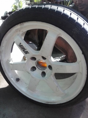 ขายล้อแม็ก VOLK TE37 หน้า 8.5"x18 สีขาว ของแท้พร้อมยาง